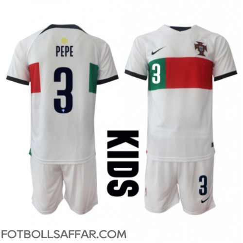 Portugal Pepe #3 Bortadräkt Barn VM 2022 Kortärmad (+ Korta byxor)